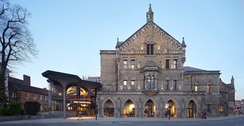 Theatre Royal (dezeen.com)